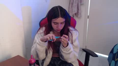 Snapshot of maxinesex_ chatting on June 23, 2026, 3:32 pm maxinesex_ online show from June 23, 2026, 3:32 pm