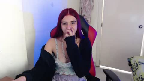 Snapshot of maxinesex_ chatting on July 3, 2026, 1:50 pm maxinesex_ online show from July 3, 2026, 1:50 pm