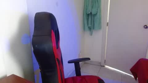 Snapshot of maxinesex_ chatting on July 31, 2026, 1:43 pm maxinesex_ online show from July 31, 2026, 1:43 pm