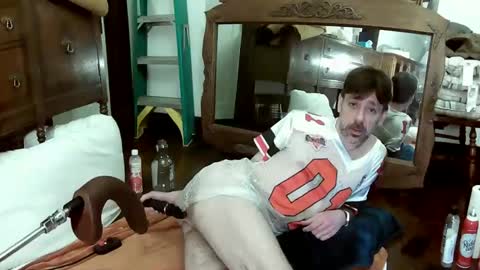 Snapshot of maxjr8008 chatting on January 15, 2026, 10:31 am maxjr8008 online show from January 15, 2026, 10:31 am