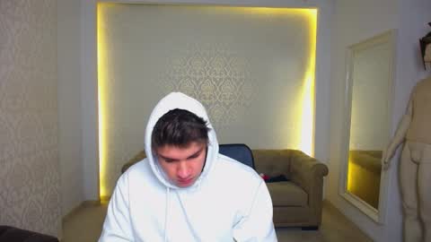 MaxKaiden online show from January 19, 2026, 5:55 am