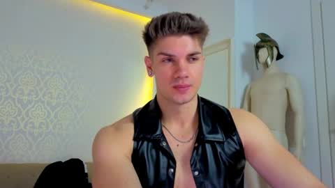 MaxKaiden online show from April 30, 2026, 5:14 am