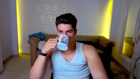 Snapshot of maxkaiden chatting on May 30, 2026, 4:53 am MaxKaiden online show from May 30, 2026, 4:53 am