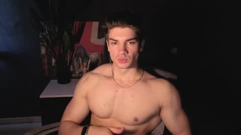 Snapshot of maxkaiden chatting on June 10, 2026, 4:45 am MaxKaiden online show from June 10, 2026, 4:45 am
