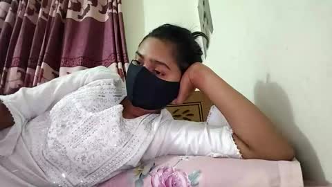 Snapshot of maxladycox chatting on December 14, 2025, 6:45 pm Dorea online show from December 14, 2025, 6:45 pm