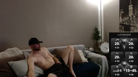 Snapshot of maxrouger chatting on November 24, 2025, 10:53 pm MaxRouger online show from November 24, 2025, 10:53 pm