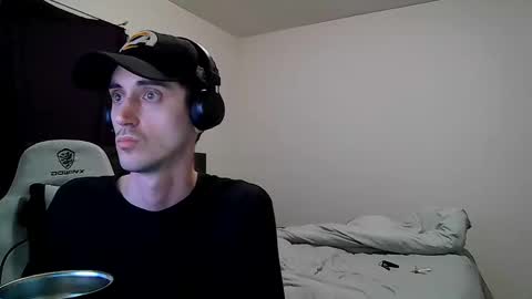 Snapshot of maxryderr chatting on September 14, 2025, 12:43 am Max Ryder online show from September 14, 2025, 12:43 am