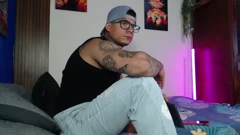 maxstroncm18 online show from July 12, 2026, 1:02 pm