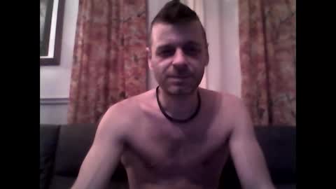 MaxTheWolf online show from December 15, 2025, 9:19 pm