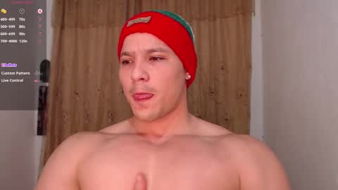 Snapshot of maxwel949813 chatting on December 27, 2024, 6:57 am Max online show from December 27, 2024, 6:57 am