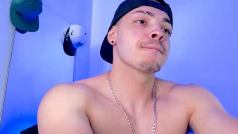 MAX online show from September 13, 2025, 9:36 pm