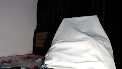 Snapshot of maxximus_10 chatting on December 5, 2024, 6:21 am maxximus_10 online show from December 5, 2024, 6:21 am