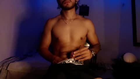 Snapshot of maxximus_10 chatting on January 25, 2025, 6:12 am maxximus_10 online show from January 25, 2025, 6:12 am