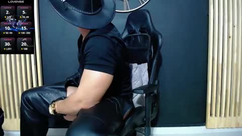 Snapshot of maxxxpowerful chatting on February 20, 2025, 3:12 am maxxxpowerful online show from February 20, 2025, 3:12 am