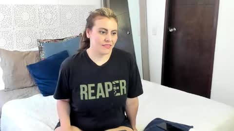 Snapshot of maxzy_star chatting on December 23, 2024, 2:50 pm Victoria online show from December 23, 2024, 2:50 pm