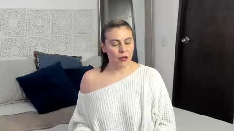 Snapshot of maxzy_star chatting on December 30, 2024, 10:01 pm Victoria online show from December 30, 2024, 10:01 pm