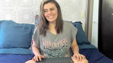 Snapshot of maxzy_star chatting on January 30, 2025, 8:53 pm Victoria online show from January 30, 2025, 8:53 pm