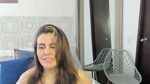 Snapshot of maxzy_star chatting on February 15, 2025, 7:06 pm Victoria online show from February 15, 2025, 7:06 pm