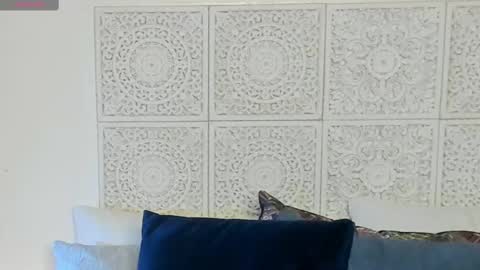 Snapshot of maxzy_star chatting on February 19, 2025, 12:25 am Victoria online show from February 19, 2025, 12:25 am