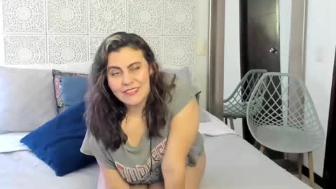 Snapshot of maxzy_star chatting on February 21, 2025, 9:22 pm Victoria online show from February 21, 2025, 9:22 pm