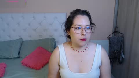 May online show from December 2, 2025, 3:56 am