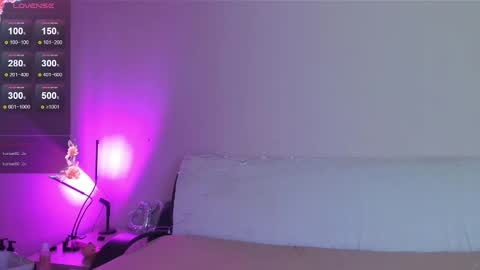 Snapshot of may_fl0wer chatting on October 7, 2025, 10:34 am May Flower online show from October 7, 2025, 10:34 am