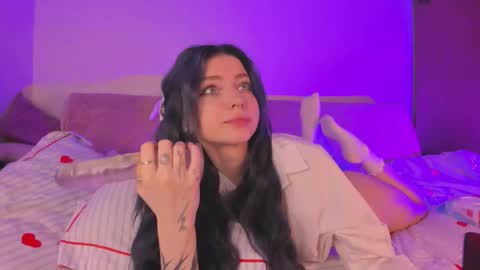 Snapshot of may_meowww chatting on November 15, 2025, 6:11 am May online show from November 15, 2025, 6:11 am