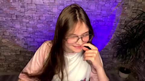 may online show from April 25, 2026, 4:26 pm