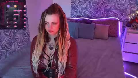 Maya Mils online show from June 24, 2026, 1:15 am