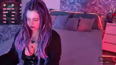 Maya Mils online show from July 19, 2026, 1:09 am