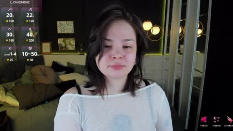 Snapshot of maya_muse chatting on January 2, 2025, 5:46 am Woman online show from January 2, 2025, 5:46 am