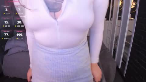 Snapshot of maya_muse chatting on November 16, 2025, 2:22 pm Woman online show from November 16, 2025, 2:22 pm