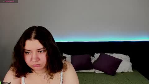 Snapshot of maya_raay chatting on June 13, 2026, 1:14 am Maya online show from June 13, 2026, 1:14 am