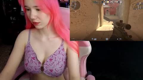 Snapshot of maya_viola chatting on November 19, 2025, 6:57 am Maya Viola online show from November 19, 2025, 6:57 am