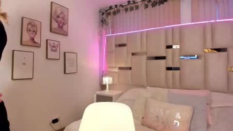 Mayajhons online show from March 13, 2026, 10:55 am