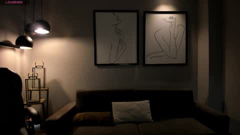 Maya online show from December 20, 2025, 4:08 am