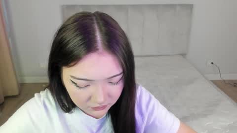 Erina online show from February 10, 2026, 6:50 am