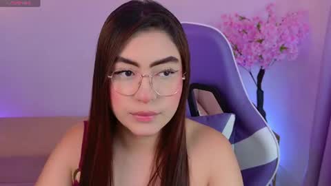 Snapshot of mayavexx chatting on July 10, 2026, 8:33 pm Maya Vexx online show from July 10, 2026, 8:33 pm