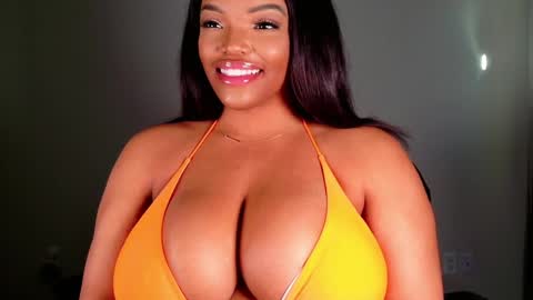 Snapshot of maybabi chatting on February 18, 2025, 2:49 pm MayBabi online show from February 18, 2025, 2:49 pm