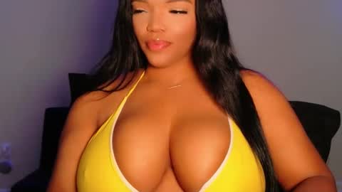 Snapshot of maybabi chatting on June 1, 2026, 12:07 pm MayBabi online show from June 1, 2026, 12:07 pm