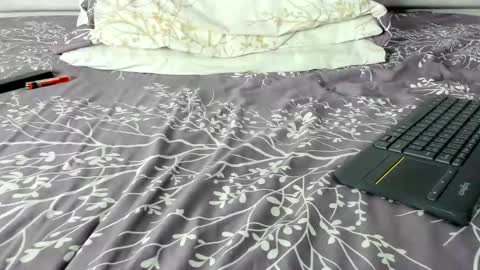 Snapshot of maybelline_666 chatting on November 18, 2025, 7:35 am Maybelline69 online show from November 18, 2025, 7:35 am