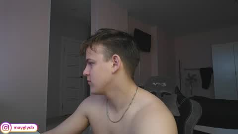 Snapshot of maygly chatting on May 16, 2026, 6:32 am Slava and Alextatto online show from May 16, 2026, 6:32 am