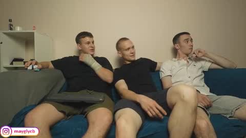Snapshot of maygly chatting on June 21, 2026, 7:38 pm Slava and Alextatto online show from June 21, 2026, 7:38 pm