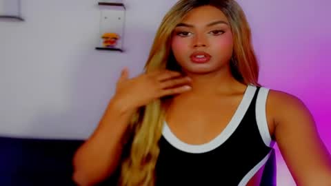 Snapshot of maykaa_a chatting on May 27, 2026, 10:34 am maykaa_a online show from May 27, 2026, 10:34 am