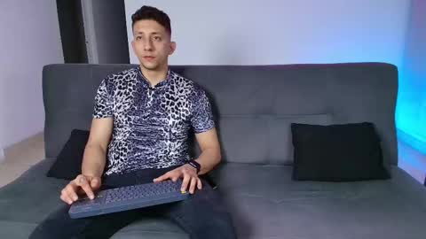 Snapshot of maykol_victoria chatting on February 25, 2025, 4:03 am Maykol victoria1624 online show from February 25, 2025, 4:03 am