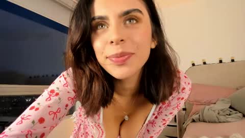 Snapshot of mayli_xx chatting on June 6, 2026, 11:20 pm ALIS online show from June 6, 2026, 11:20 pm