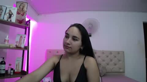 Maylin  online show from July 31, 2026, 3:17 am