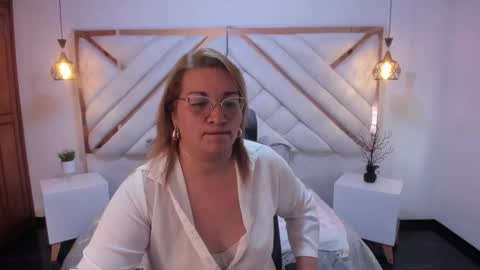 Mailyn online show from March 4, 2025, 3:37 pm