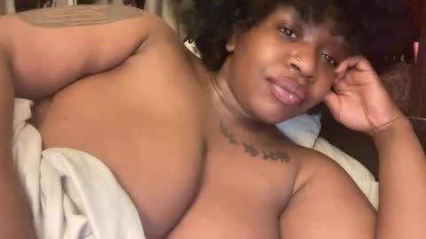 mayluvsu online show from March 14, 2026, 9:26 am