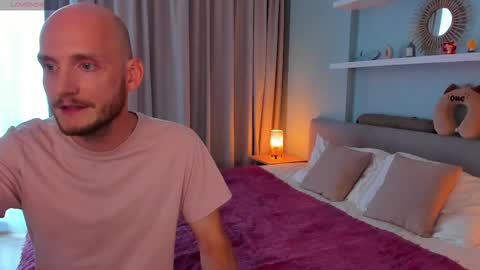 Snapshot of maypeach chatting on March 8, 2025, 8:22 am Angie Alex online show from March 8, 2025, 8:22 am